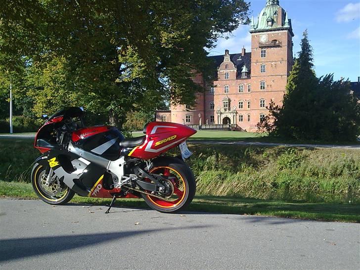 Suzuki GSXR 750  Solgt  billede 8