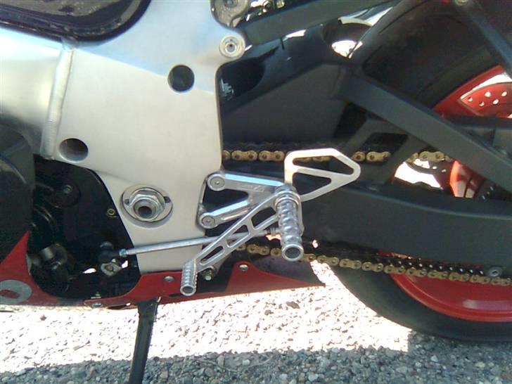 Suzuki GSXR 750  Solgt  - lucas tilbagerykker sæt. billede 9