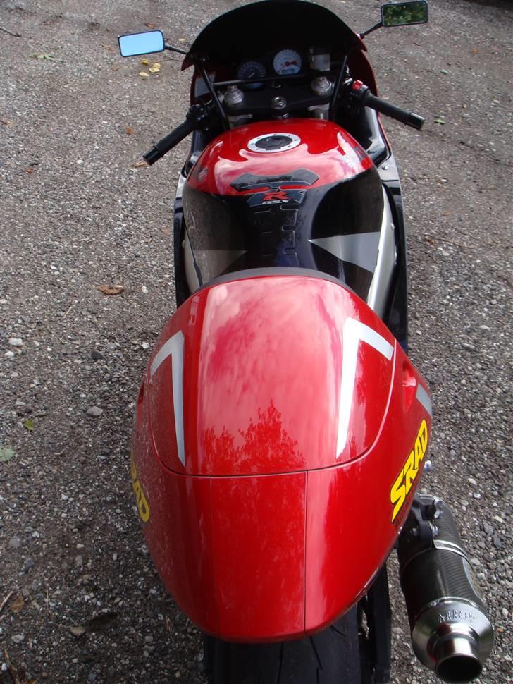 Suzuki GSXR 750  Solgt  billede 11