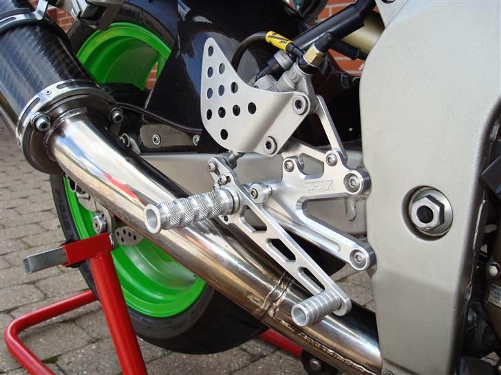 Kawasaki ZX6R billede 8