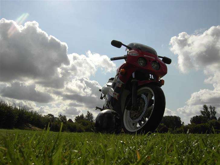 Honda VFR 400 R - SOLGT billede 2