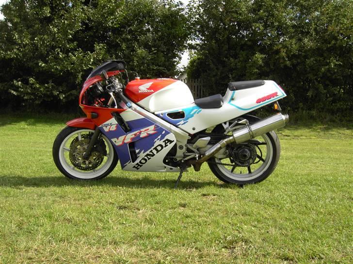 Honda VFR 400 R - SOLGT billede 6