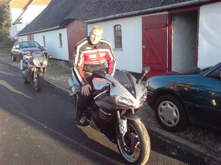 Yamaha yzf R1 billede 2