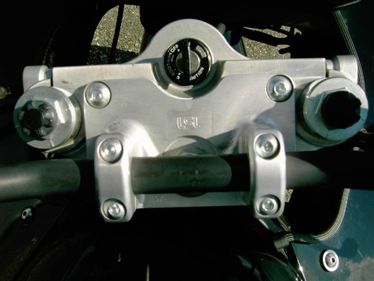 Suzuki GSX 600 F (Solgt) billede 14