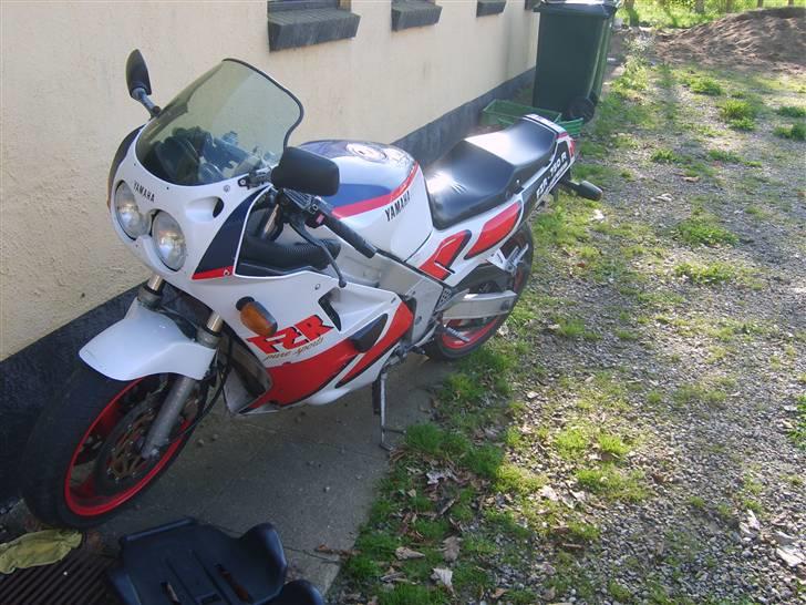 Yamaha FZR 750R Genesis billede 2