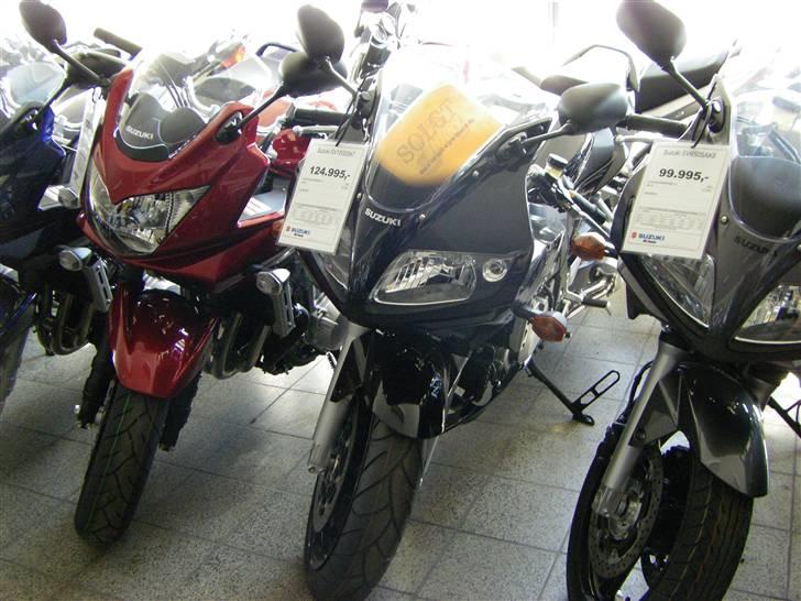 Suzuki SV 1000s K7 - Solgt til mig :o) billede 2