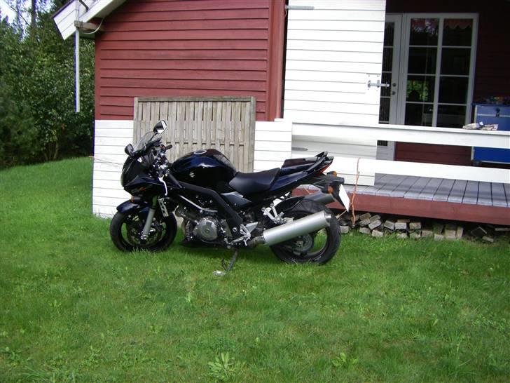 Suzuki SV 1000s K7 - En tur i sommerhus billede 6
