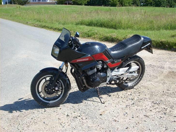 Suzuki GSX 750 E **SOLGT** billede 3