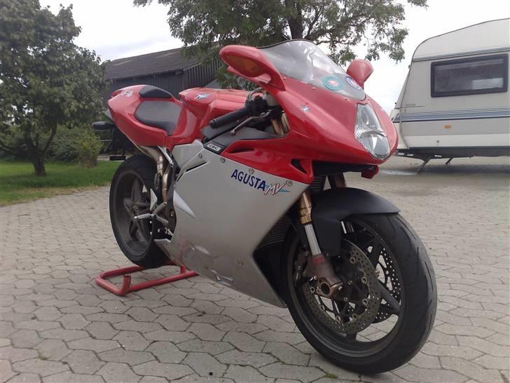 MV Agusta 750 F4 billede 1