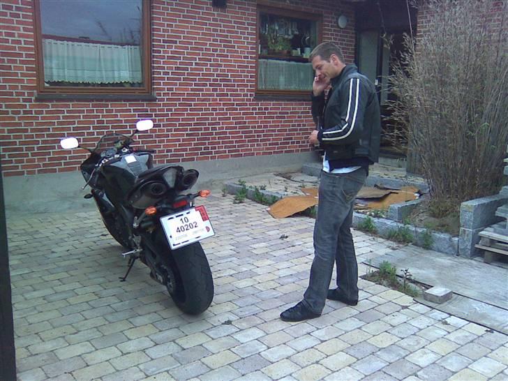 Yamaha YZF R-1 billede 2