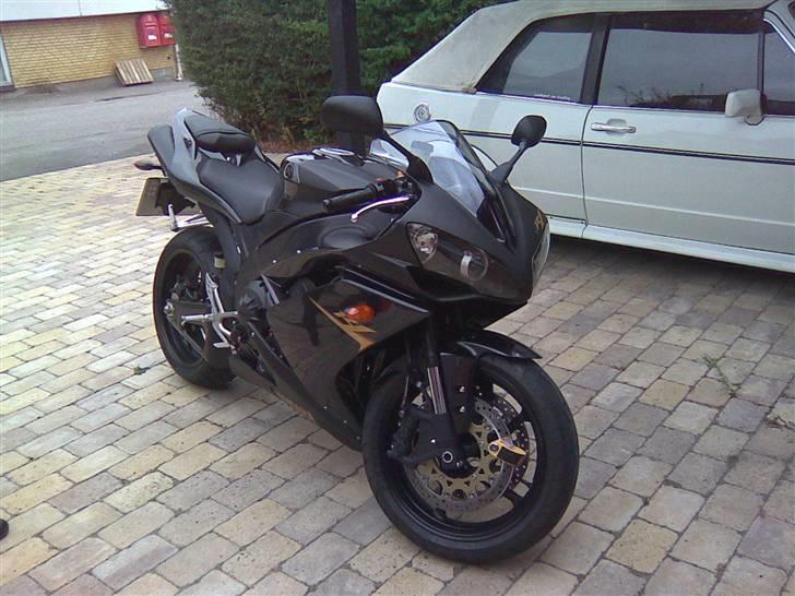 Yamaha YZF R-1 billede 6