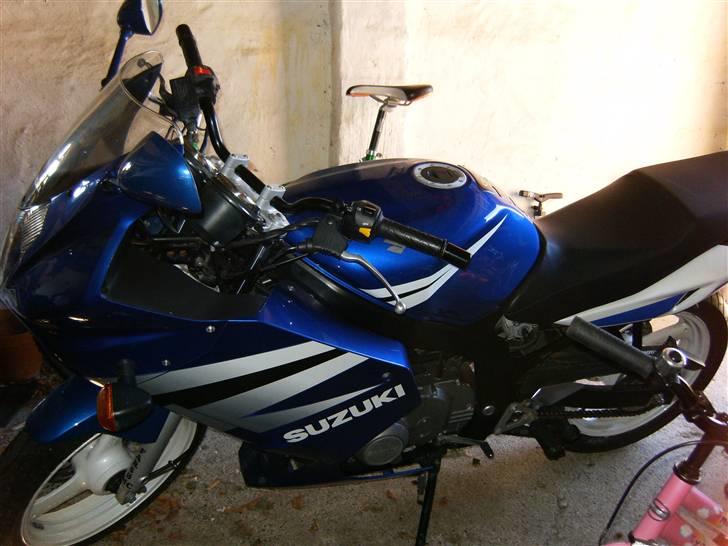 Suzuki GS 500 F: Total smadret billede 3