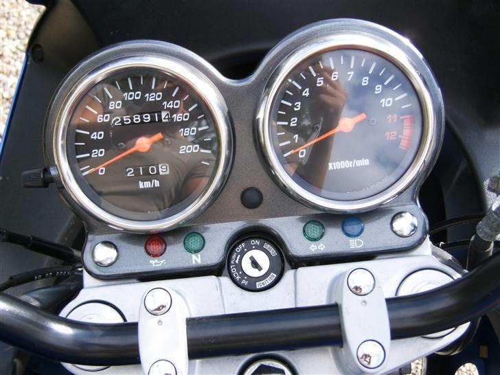 Suzuki GS 500 F: Total smadret billede 4