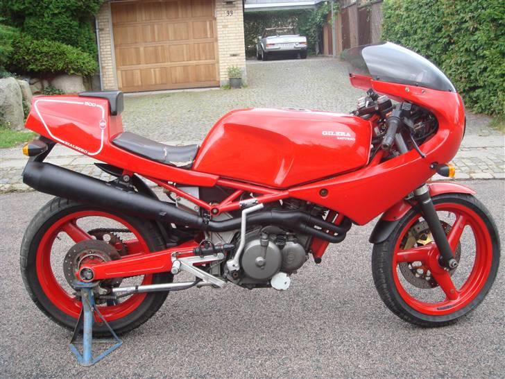 Gilera saturno / bialbero billede 4