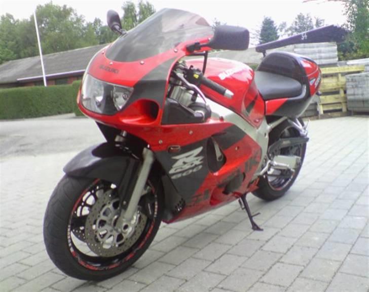 Suzuki gsx-r 600 - Solgt billede 5
