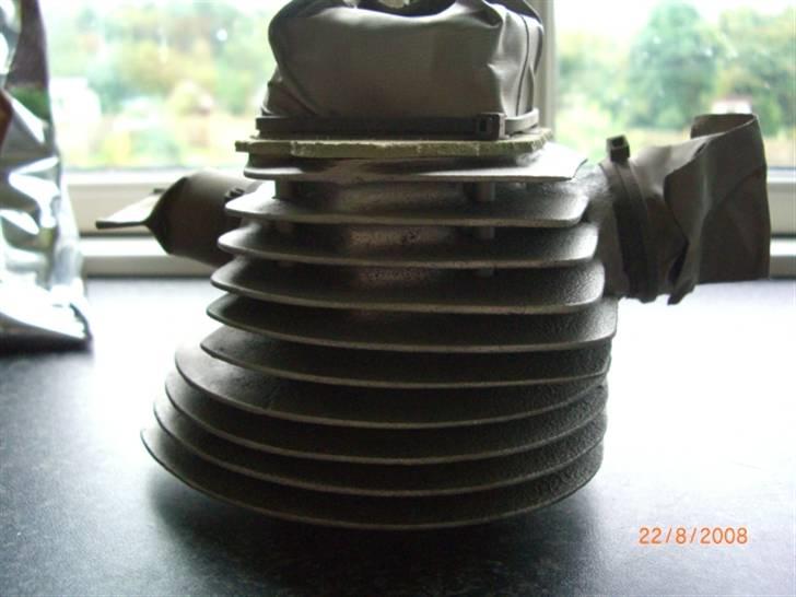 DKW rt 125/2 - efter glasblæsning nu skal den bare males billede 10