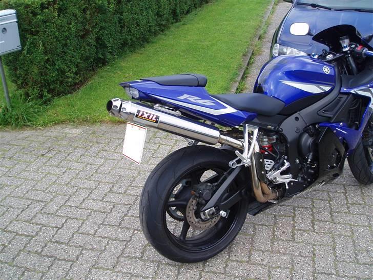 Suzuki GSXR 750 K7 (SOLGT) billede 7