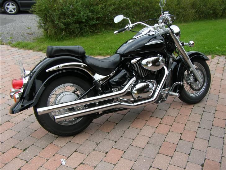 Suzuki C 800 billede 1