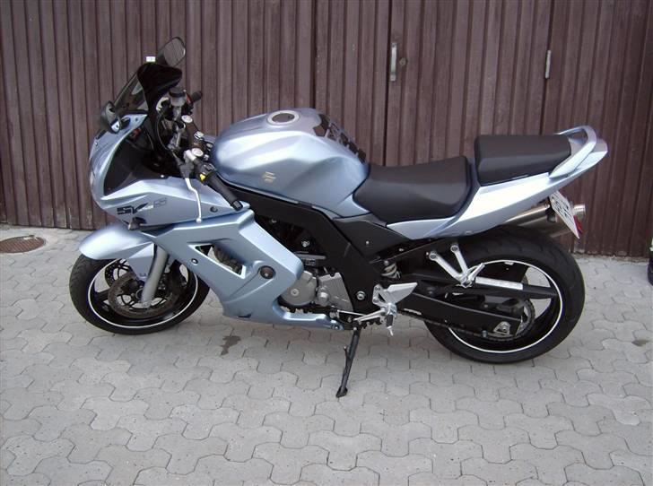 Suzuki SV650s (Solgt) billede 1