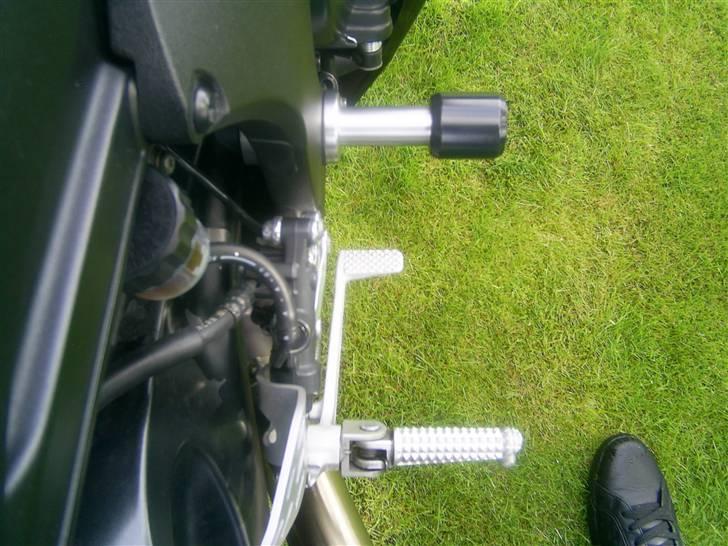 Yamaha R6  - Homa made crash pads  billede 14