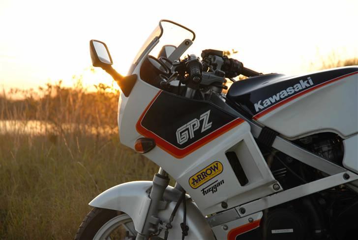 Kawasaki GPZ 600R - SOLGT billede 4