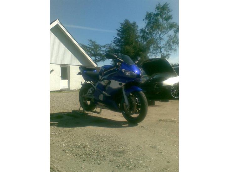 Yamaha R6 solgt billede 1
