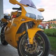 Ducati 748 Biposto