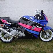 Honda CBR600 F2