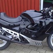 Suzuki GSX 600 F