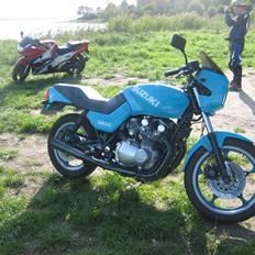 Suzuki gs 650 kantana solgt