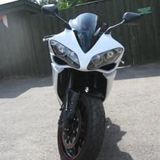 Yamaha yzf R1 >DØD<