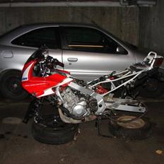 Honda CBR 600 F2 PC25