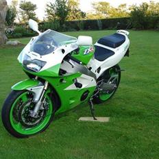 Kawasaki ZXR 400 # SOLGT