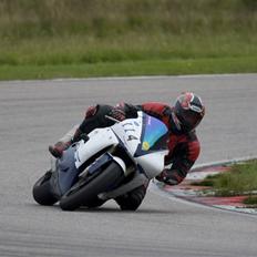 Yamaha R1 (banejern)**SOLGT**