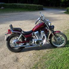 Suzuki VS 750 Intruder