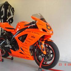 Suzuki GSXR 750 Baneged( Solgt )