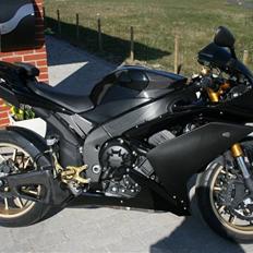 Yamaha YZF R1 Solgt