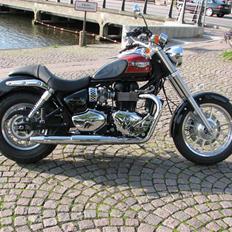 Triumph America solgt