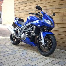Suzuki sv 1000k7