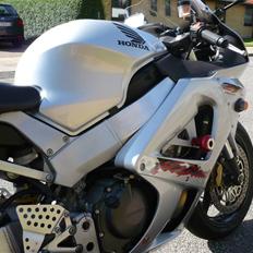 Honda cbr 929 fireblade