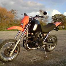 Suzuki DR 650 supermotar 