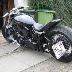Yamaha DRAGSTAR CUSTOM "SOLGT"