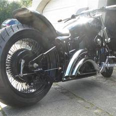Yamaha DRAGSTAR CUSTOM "SOLGT"