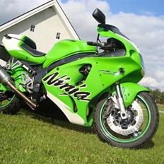 Kawasaki ZX7R Cup Edition (solgt)
