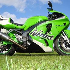 Kawasaki ZX7R Cup Edition (solgt)