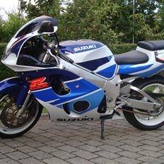 Suzuki GSX-R 750 SRAD