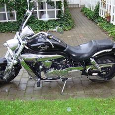 Hyosung Aquila GV 650