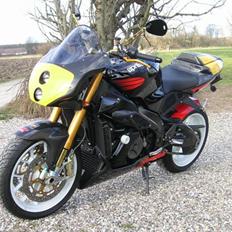 Aprilia Tuono Racing