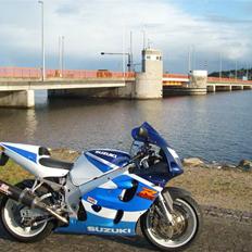 Suzuki gsxr 750