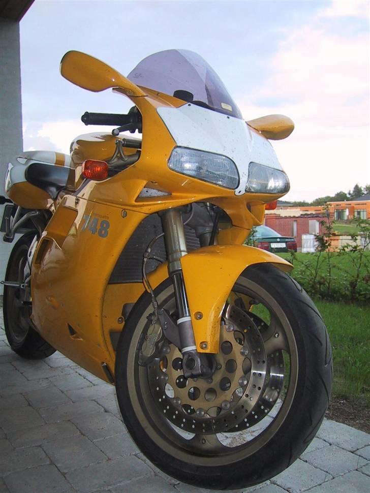 Ducati 748 Biposto billede 2